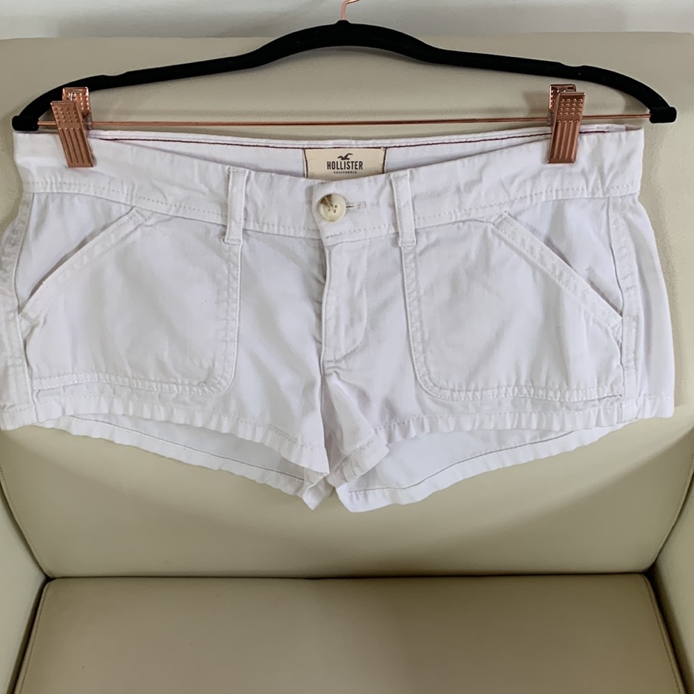 Hollister White Shorty Shorts  Size 5